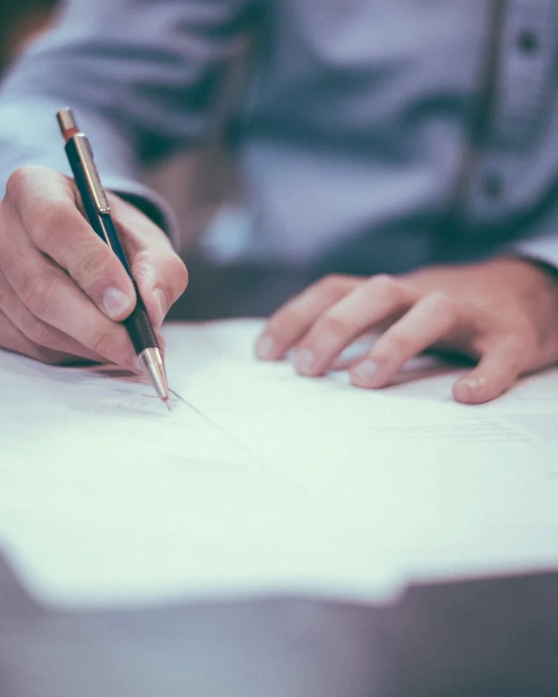 Contract analysis and legal documents